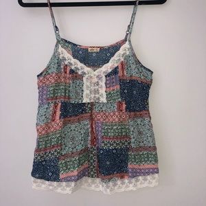 Hollister: Beautiful patterned, flowy tank